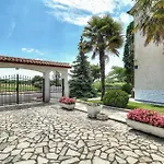 Mugeba I Apartmán Poreč