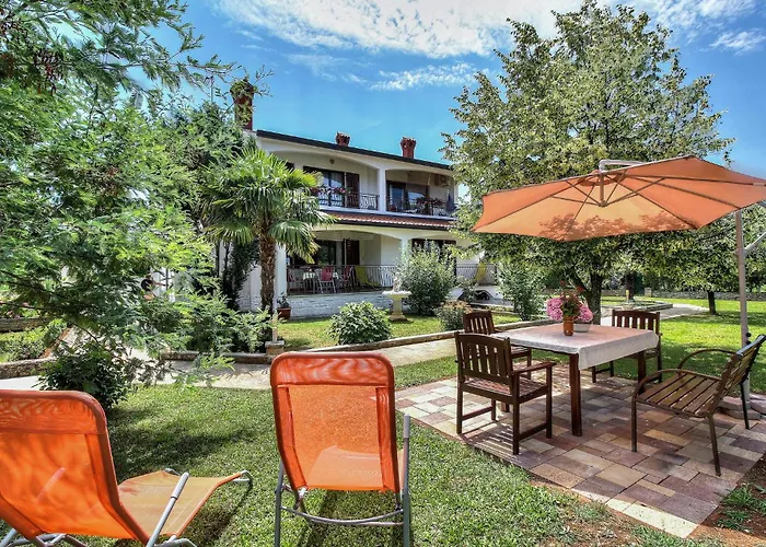 Mugeba I Lejlighed *